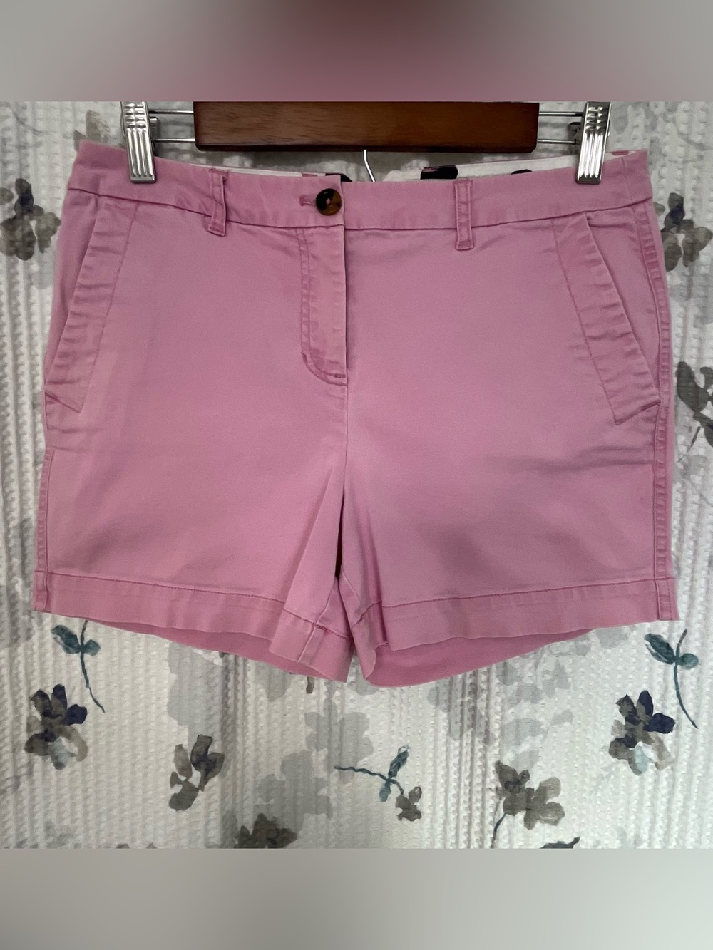 Boden Rose Pink Chino Shorts. Women’s Size 6